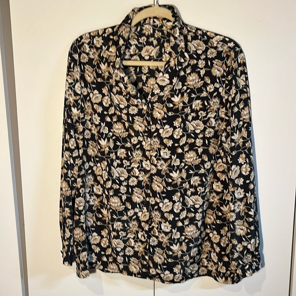 Blouse Bohemian Boho Black and Tan Floral